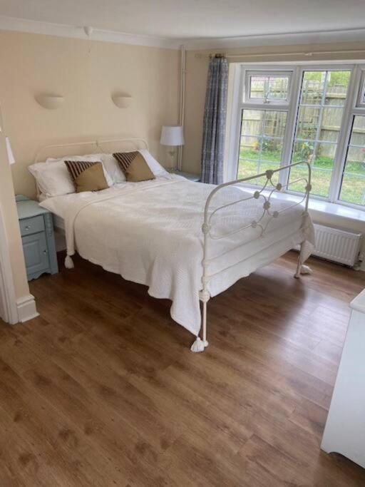 Field Cottage Whittlesey Bagian luar foto