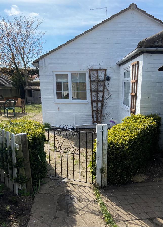 Field Cottage Whittlesey Bagian luar foto
