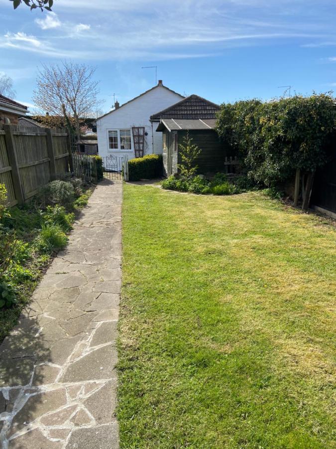 Field Cottage Whittlesey Bagian luar foto